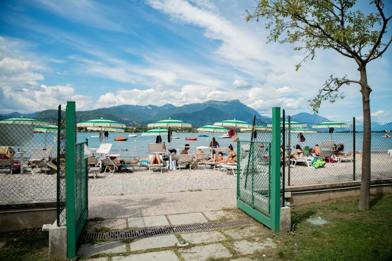 Albatross Mobile Homes On Camping Baia Verde Manerba del Garda Esterno foto